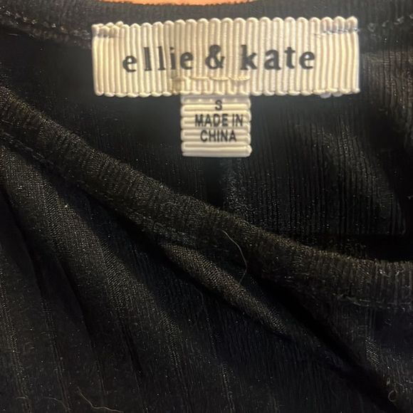 Ellie & Kate ribbed one piece short set - Picture 4 of 4